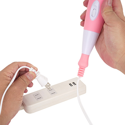 バッテリーを気にすることなく甚大なパワーを使えるＡＣ電源式。従来機の弱点だった電源コードの根元を補強し、耐久性を向上させました。