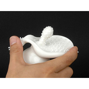 広いスポットが大陰唇含めた女性器全体に振動を与えます。