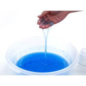 ■完成
スプーン1杯と1リットルのお湯で、この粘度。すごいでしょ？！
3分くらい時間を置くと、更にお湯と馴染み粘度が増加していきます。
粉っぽさも全くありませんよ。