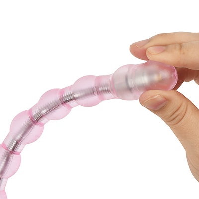 プニプニしたやさしい弾力のヘッド。先端に小型モーターが仕込んであり、狙ったところをダイレクトに震わせます。