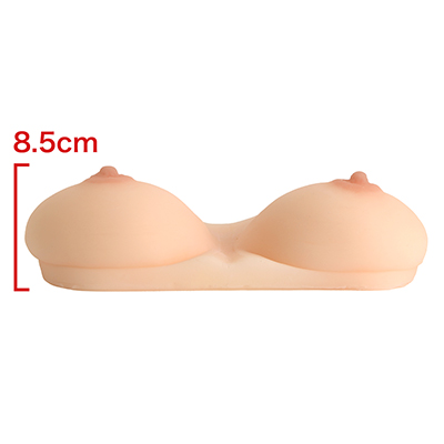 高さもたっぷりある超ボリューム。乳輪がうっすら盛り上がっているところもソソられます。　※数値はＮＬＳ実測値