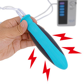 黒い部分が電極です。＋／－を同時に触れないと電気が流れない設計のため、特殊な使い方は難しいかも。