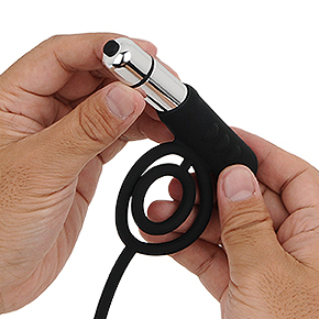 ローターは脱着式。ボタンで電源ON／OFFするだけのシンプル仕様です。性能的にもごくごく普通でした。