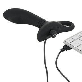 マグネット接続のUSB充電式。フル充電までは約75分、連続可動時間は約60分と、なかなかの性能です。
