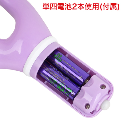 電池交換の際は背面の電池蓋を外し、写真の向きに合わせて電池をセットしてください。　※付属の電池は「動作確認用テスト電池」です。