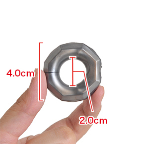 全長4.0cm、内径2.0cm。