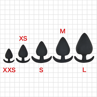 全５サイズの比較ができるよう、グリッド線を入れて並べてみました。「XXS」と「Ｌ」の体積差は倍以上もあります。