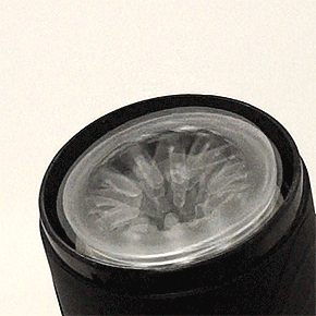 回転時の最高速度は毎分7200rpm。ピストン幅は実測で約3.5cm。組み合わせで100種類の動きがあります。