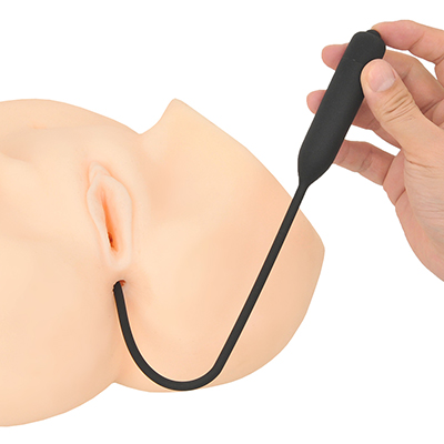 細いのでアナルへの負荷はほとんどなく、腸内にこそばゆいような微振動を付与。このゾクゾク感がいいかも～。