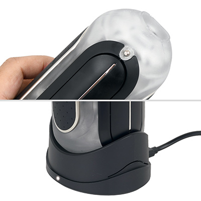 充電＆接続端子の仕様も“白EV”と同じです。上下どちら向きでも通電し、充電中は台座のLEDランプが光ります。
