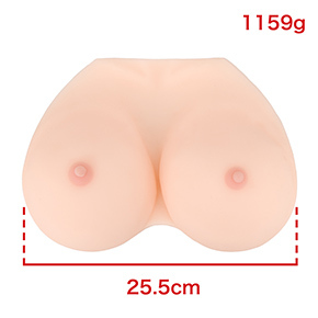 おっぱいグッズとしては標準サイズですが、バストはＥカップ相当と、ちょうどいい大きさ。　※数値はＮＬＳ実測値