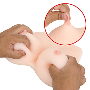 ジェル素材の柔らかな感触と、コリッとした乳首のリアルな硬さを両立させた、４素材構成。ずーっと揉んでいたい！