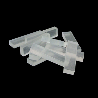こんなプラスチックのような板が10枚で1セットです。