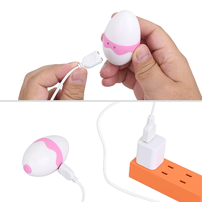 USB充電仕様。フル充電までは約３～４時間、連続可動は約90～120分。マグネットが外れやすいのでご注意を。
