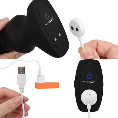 充電は汎用性の高いUsb式。プラグがマグネットになっているので、本体底部にくっ付けて使用します。
