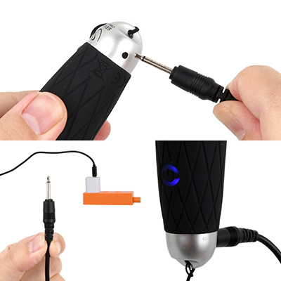 充電は汎用性の高いUSB式。充電中はライトが点滅し、完了後点灯します。