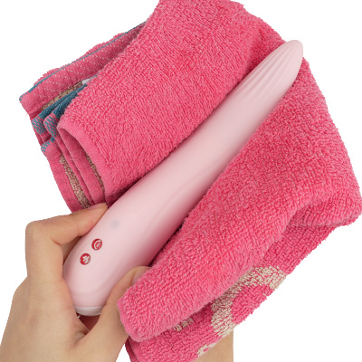 生活防水仕様です。IPX6等級以下の防水グッズは、製品によって耐水性に差があるため、必ず現物の状態を確認しながら、自己責任において使用・洗浄してください。