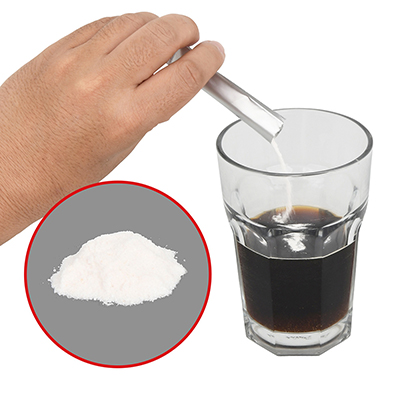 お茶やコーヒーに混ぜてお召し上がりください。パウダー状で溶けやすく、味わいにもほとんど変化はありません。