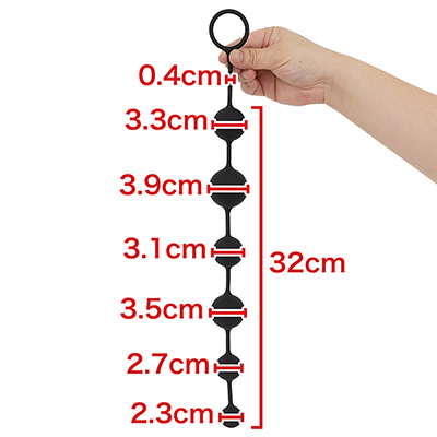 細いヒモに大小６個のボールが連なったビーズ型。単純に大きくなるだけじゃない、絶妙な抑揚をもたせています。　※数値はＮＬＳ実測値