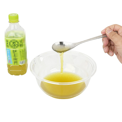 お茶でも大成功でした！　カテキンが含まれる飲料水を使えば、抗菌力にも少しは期待できるかもしれません。