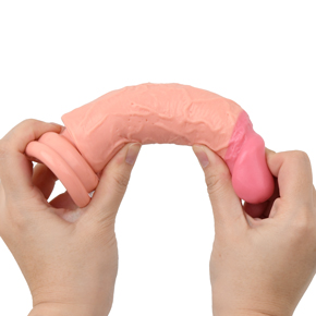 サオはほどよい弾力と、ホンモノに近い肉感です。