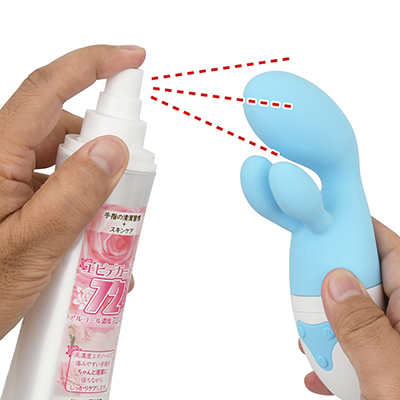 細かいミストで液ダレしにくいので、対物使用でも快適。クリバイブのスキ間など、細部までキレイに除菌できます。