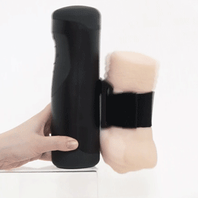 Ｌクラス(名器の再現！まるごとAIKA)のオナホールを使用。手への衝撃が凄いですが、肉厚でボリュームのあるハンドホールもベルトを最大に使えばギリギリ使用できます。