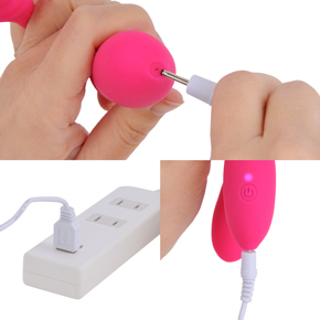 【No.５】充電はUSB充電式。充電中はライトが点灯します。