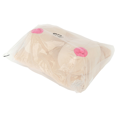 原題は「PLUSH BOOBS PILLOW」。パッケージもビニール包装のみと簡素ですが、そのぶんリーズナブルです。