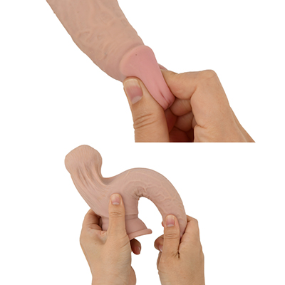 本物の肌のような、しっとりともっちりとした柔軟性のある素材です。