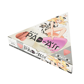 定番化しつつある、“PADシリーズ”ならではの三角パッケージ。どんギツネ風の女の子がいなくなりましたね。