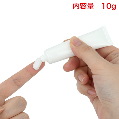 必要量を取りやすいチューブタイプ。10代の女性が出すと言われているホルモン的な香り「ラクトン」と、おしりに優しい乳酸菌が配合されています。