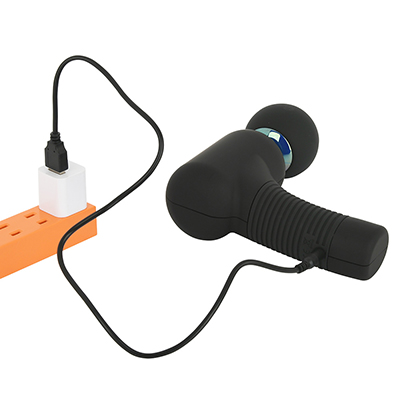 USB充電式で、フル充電までは約１時間。連続可動は約90分です。充電中は赤LEDが点灯、完了で消灯です。