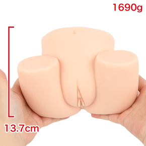 片手での使用はちょっと難しいボディサイズ。　※数値はＮＬＳ実測値