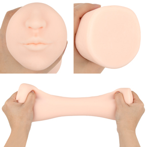 ぽってりとしたリップがセクシーな挿入口。もっちり弾力のある人肌素材です。構造は非貫通型。