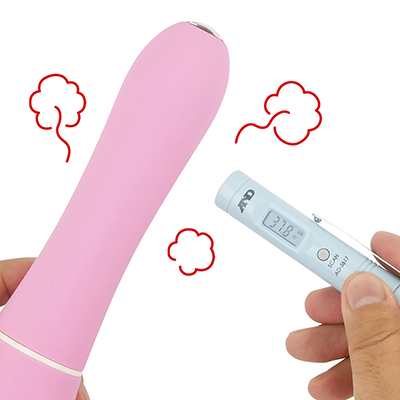 女性が好む温感機能まで付いています。スイッチを入れると自動で加熱し、人肌くらいのぬくもりをキープ。
