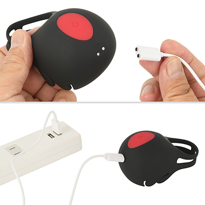 バッテリースペックは…フル充電まで約1.5時間、連続可動は約90～120分。付属の専用ケーブルを使いましょう。