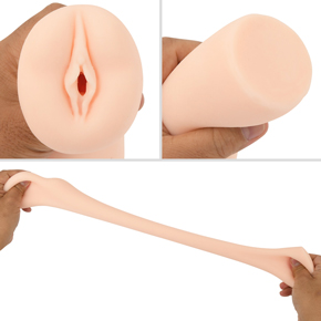 何となく女性器っぽい挿入口を持つ非貫通式。ソフトな素材は伸縮性にも優れ、ストロークや手繰り寄せがラク。