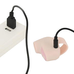 フル充電までは約40分、連続可動は約30分です。ちょっと短めだけど、ボディサイズを考えれば大健闘でしょう。