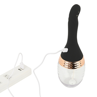 付属のマグネット式ケーブルで充電。フル充電までは約２時間、連続稼働は約60分ですが、長時間は不要かも。