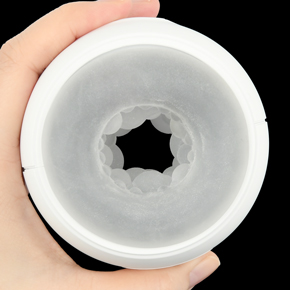 ホール部分は高品質ソフトシリコンを使用。高い伸縮性で様々なサイズにフィットします。　※内部のホールは取り外しできません。