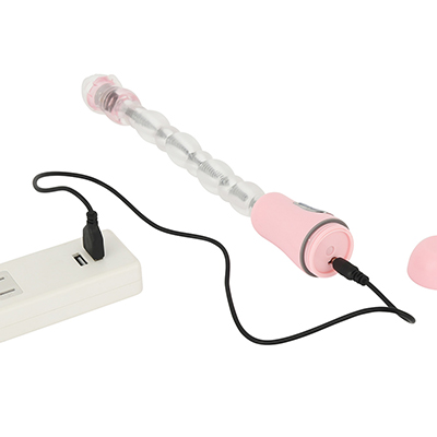 底部キャップを開け、専用ジャックを接続しましょう。フル充電までは約２時間、連続稼働は最大で約180分です。