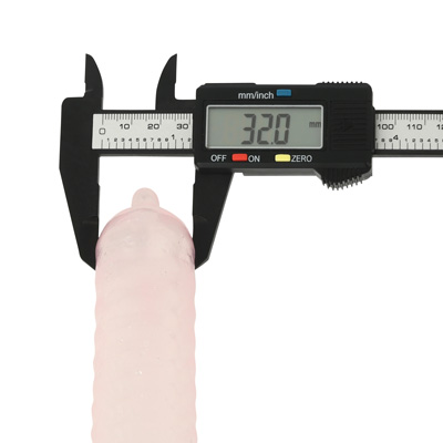 現物を膨らませ、ノギスで最大幅を計測。あくまでＮＬＳスタッフの実測なので、参考程度にしてください。