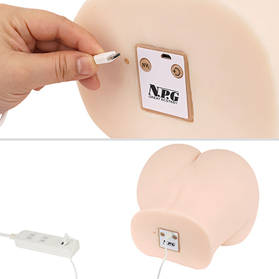付属のmicroUSBケーブルを使って充電します。フル充電までは約２時間、連続稼働は約40分です。電源ユニットが非防水なのは残念ですね。
