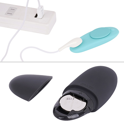 本体は充電式。フル充電までは約1.5時間、連続稼働は約120分です。リモコンはCR2032型ボタン電池×１個（付属）。電池カバーはスライドさせましょう。