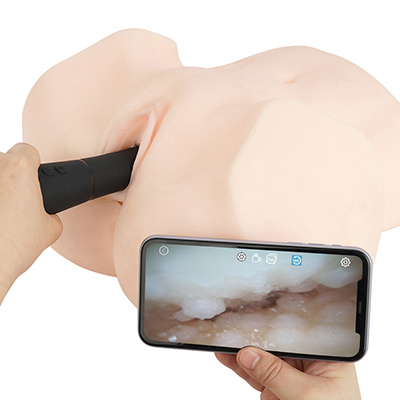 カメラを起動したらスルッと挿入。エロティックに濡れる膣内がスマホ画面に映し出されたら、男女とも興奮度は爆上がりでしょう！