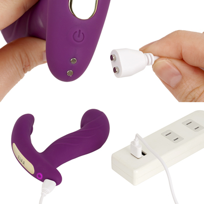 充電はマグネット式USB充電仕様。充電時間は約120分、連続稼働時間は約60分です。充電中はライトが点滅します。