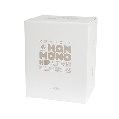 「<a target='_blank' href='https://stg.e-nls.com/pict1-57747'>HON-MONO 人工皮膚</a>」と同じ、白基調＆銀箔押しのパッケージ。シンプルで高級感はありますが、それほどのモンでもないような…。
