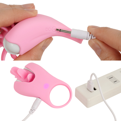 充電はUSB充電式。充電時間は約90分、連続稼働時間は約40分です。充電中はライトが点滅します。