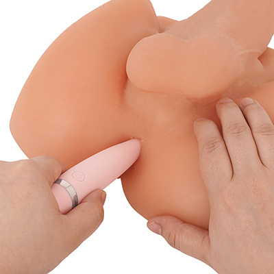男性が使っても快感値はハンパなく、アナルや前立腺への攻撃は中毒性があるんじゃないかと思えるほど。スタッフにも愛用者が増えています。